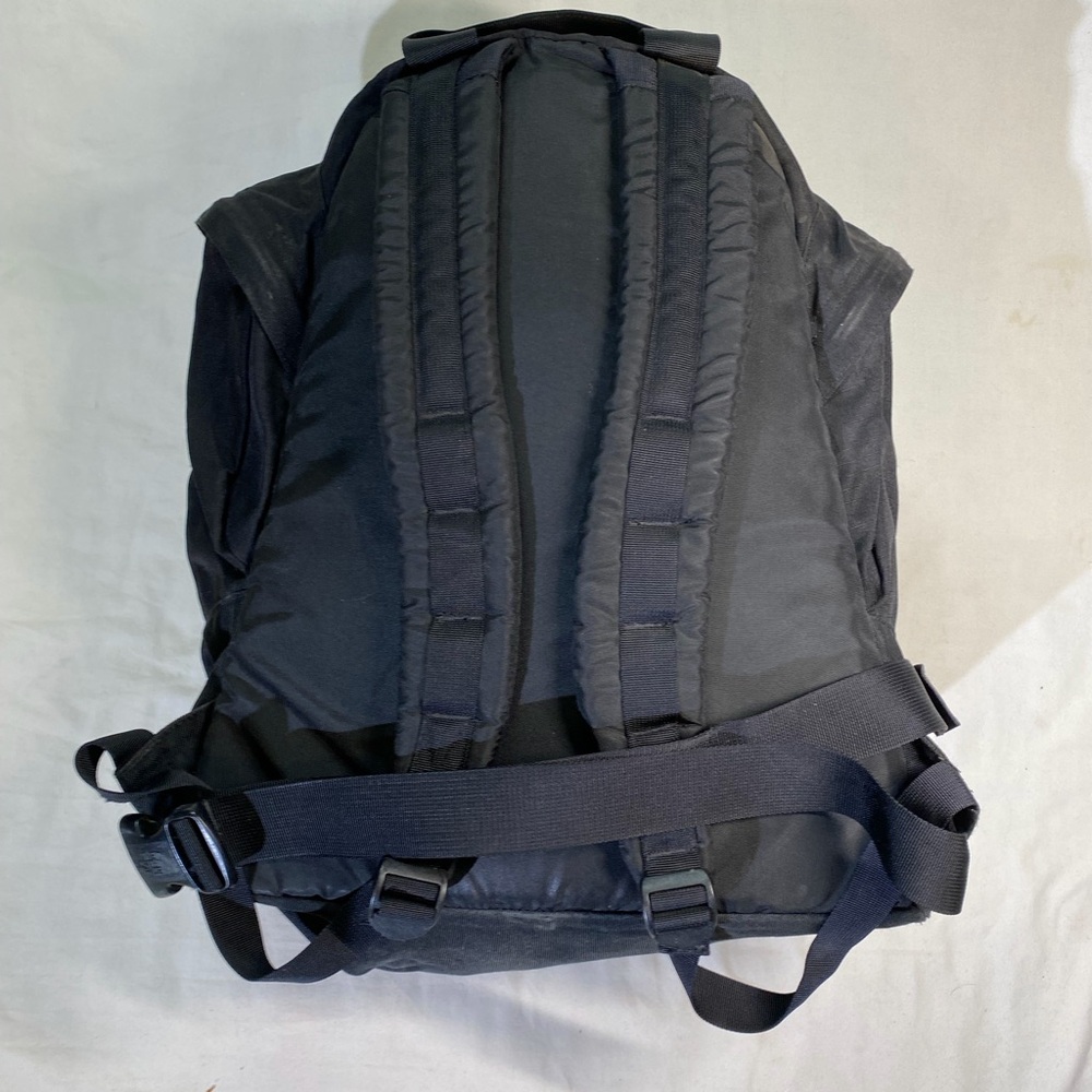 The North Face Classic Black Backpack - Picture 2 of 7